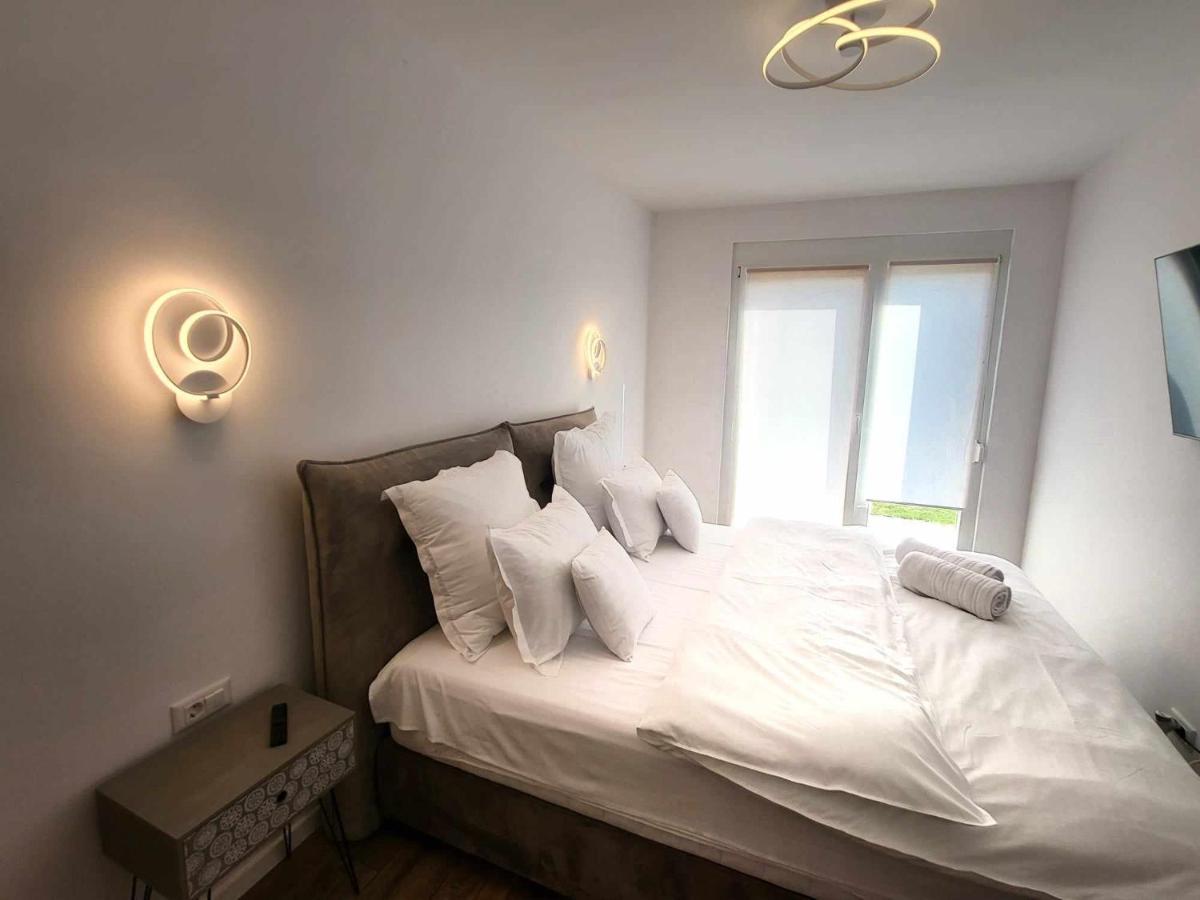 Sika Sunny Garden Apartment Arad Zewnętrze zdjęcie