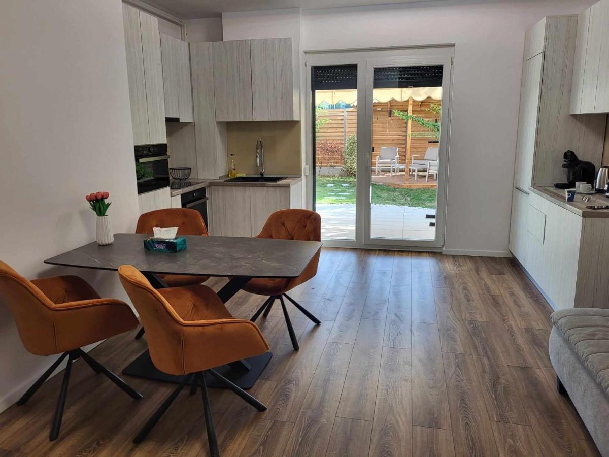 Sika Sunny Garden Apartment Arad Zewnętrze zdjęcie